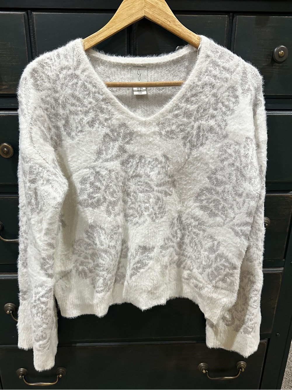 Joie Cream and Light Gray Floral V-Neck Sweater NWOT